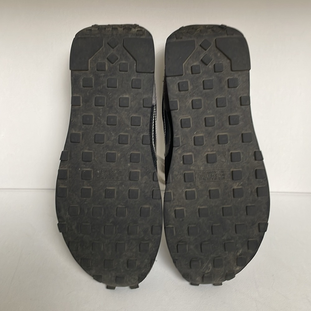 Nike: Day Tripper Sneaker - Picture 8 of 9